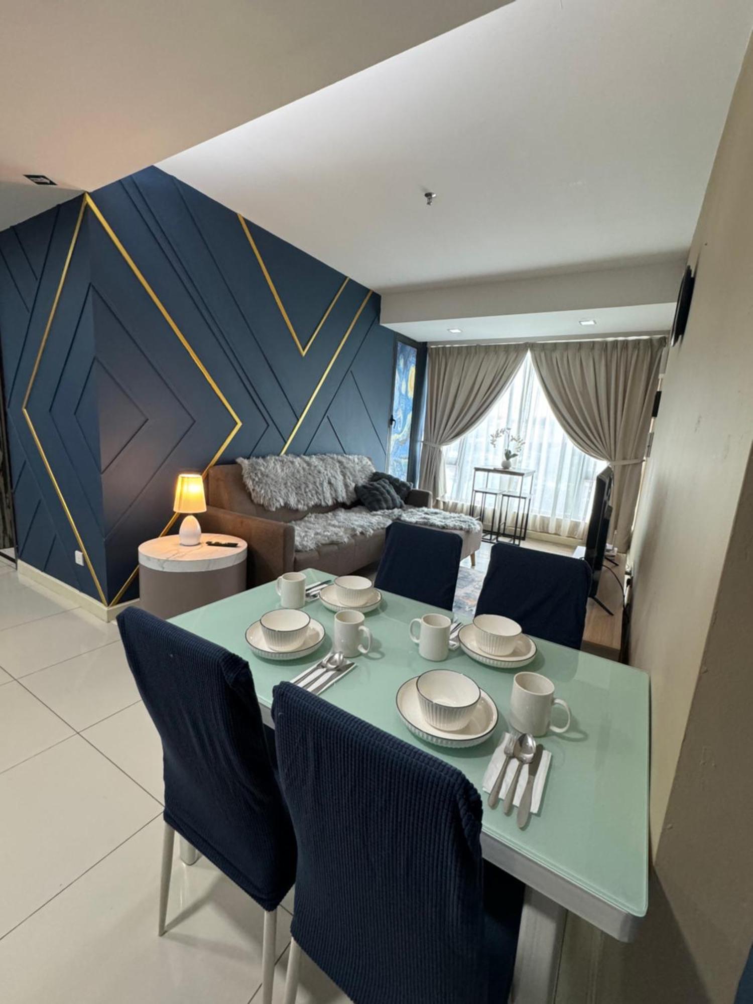 Riverside Opulent Nights At Sky Hotel Кота Кинабалу Екстериор снимка